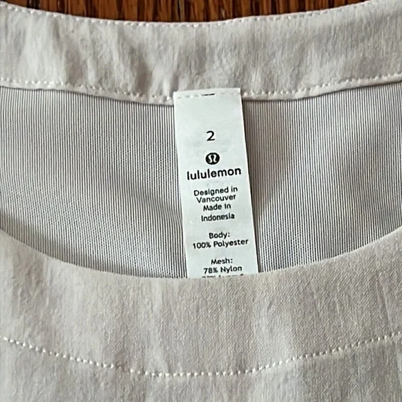 Lululemon Dynamic Days Tank size 2 - Picture 7 of 10